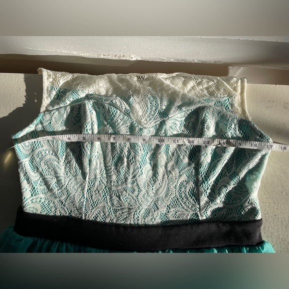 3/25 Mystic Teal/Cream Spring Dress - Picture 5 of 8